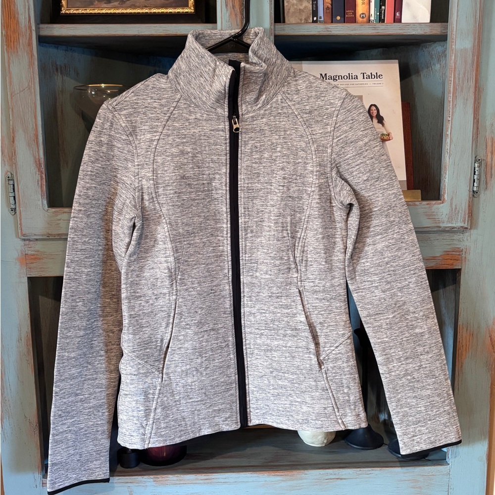 Lulu sweater size 4